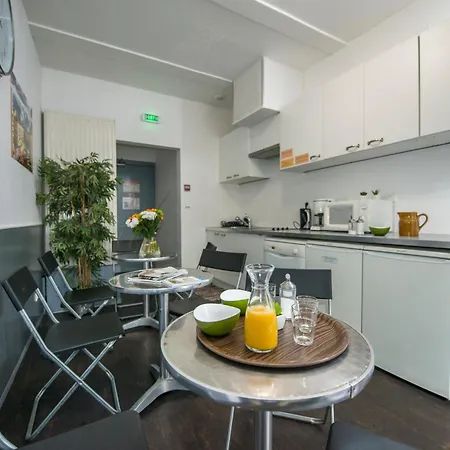 Albergue D'etape Des Capucins