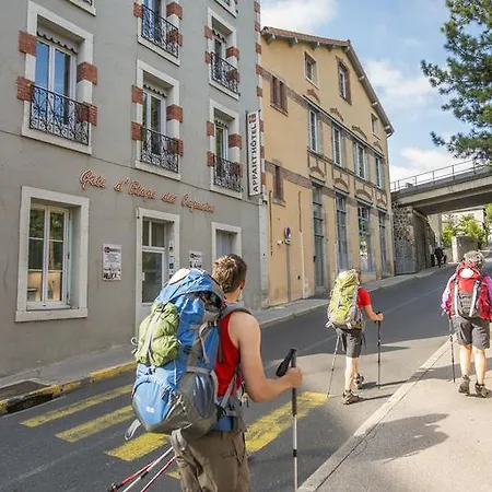 D'etape Des Capucins *