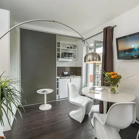 D'etape Des Capucins Hostal