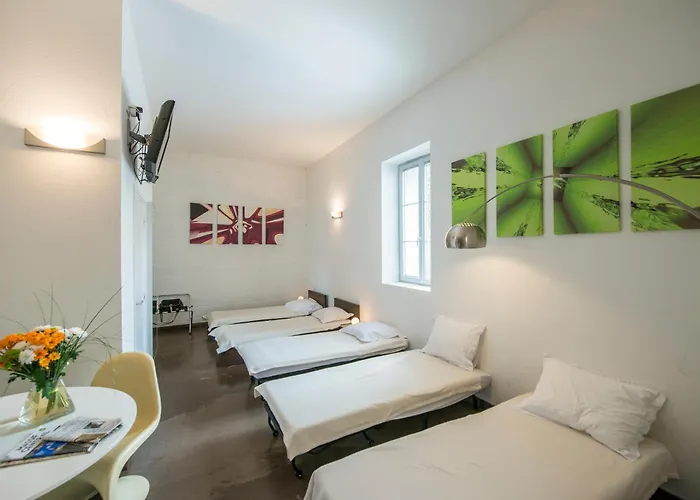 Hostel D'etape Des Capucins Le Puy-en-Velay