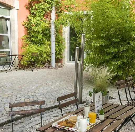 D'etape Des Capucins *