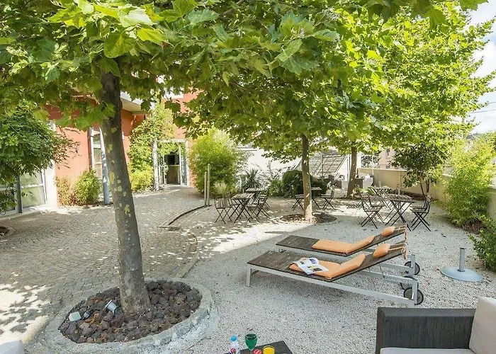 D'etape Des Capucins